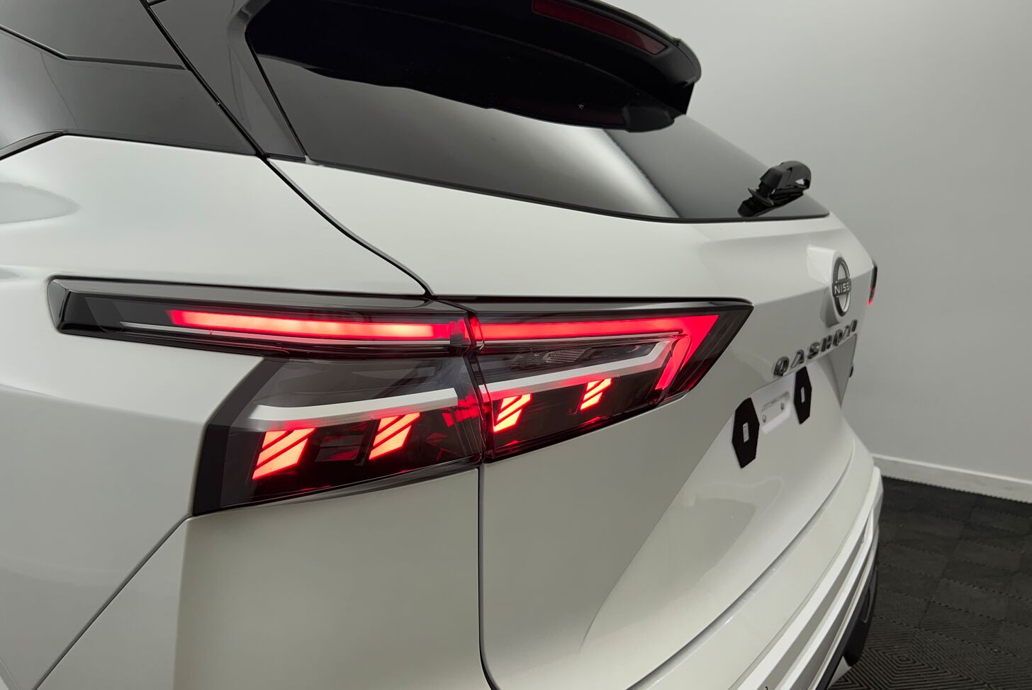 NISSAN Qashqai SUV Hybride Essence