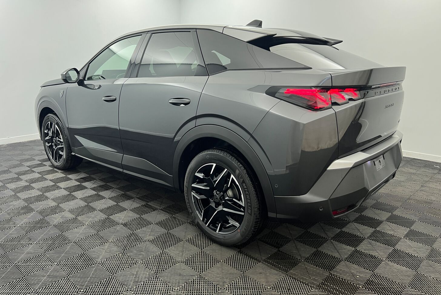 PEUGEOT 3008 SUV Hybride Essence