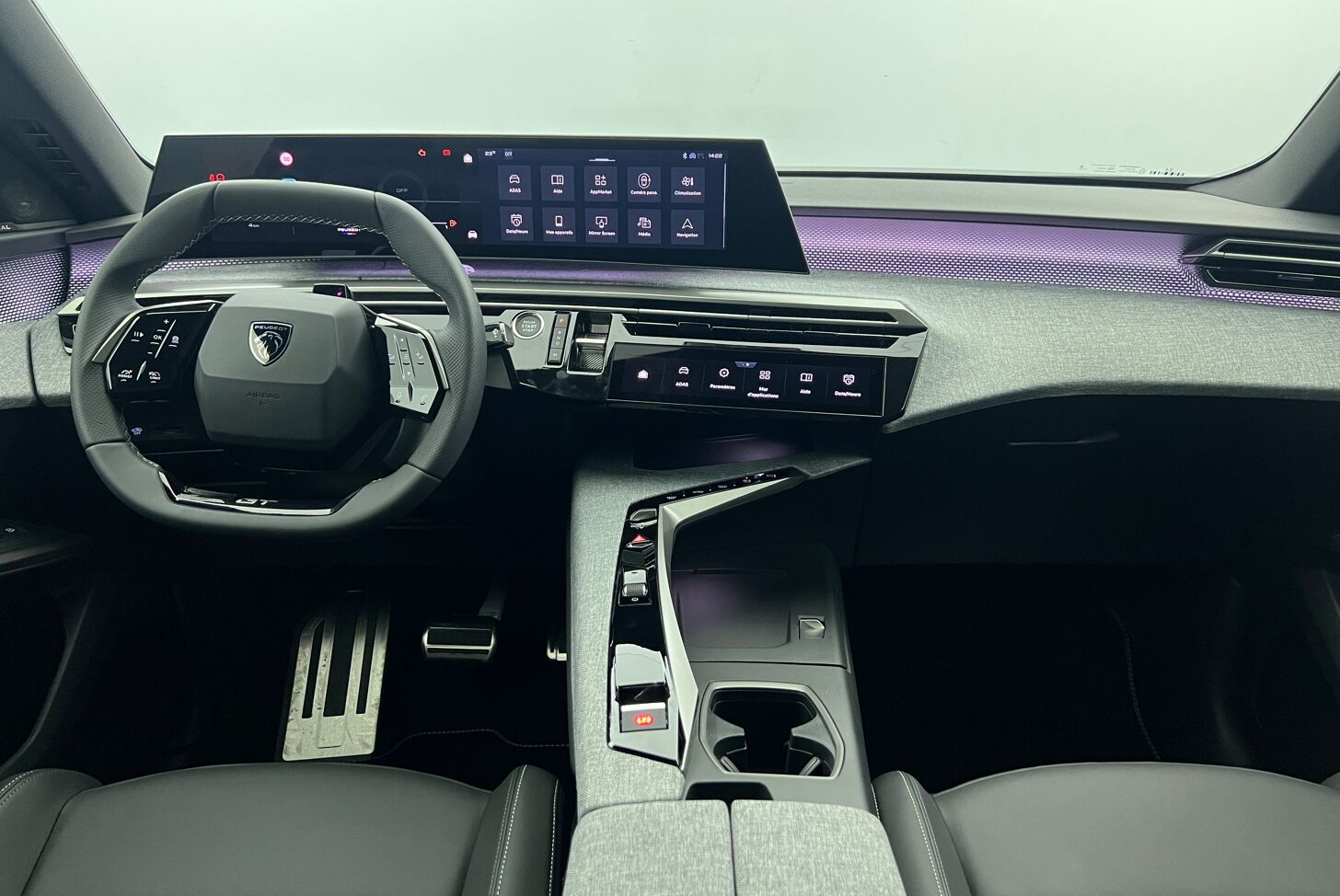 PEUGEOT 3008 SUV Hybride Essence