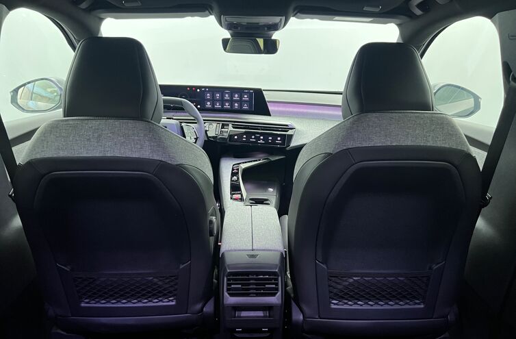 PEUGEOT 3008 SUV Hybride Essence
