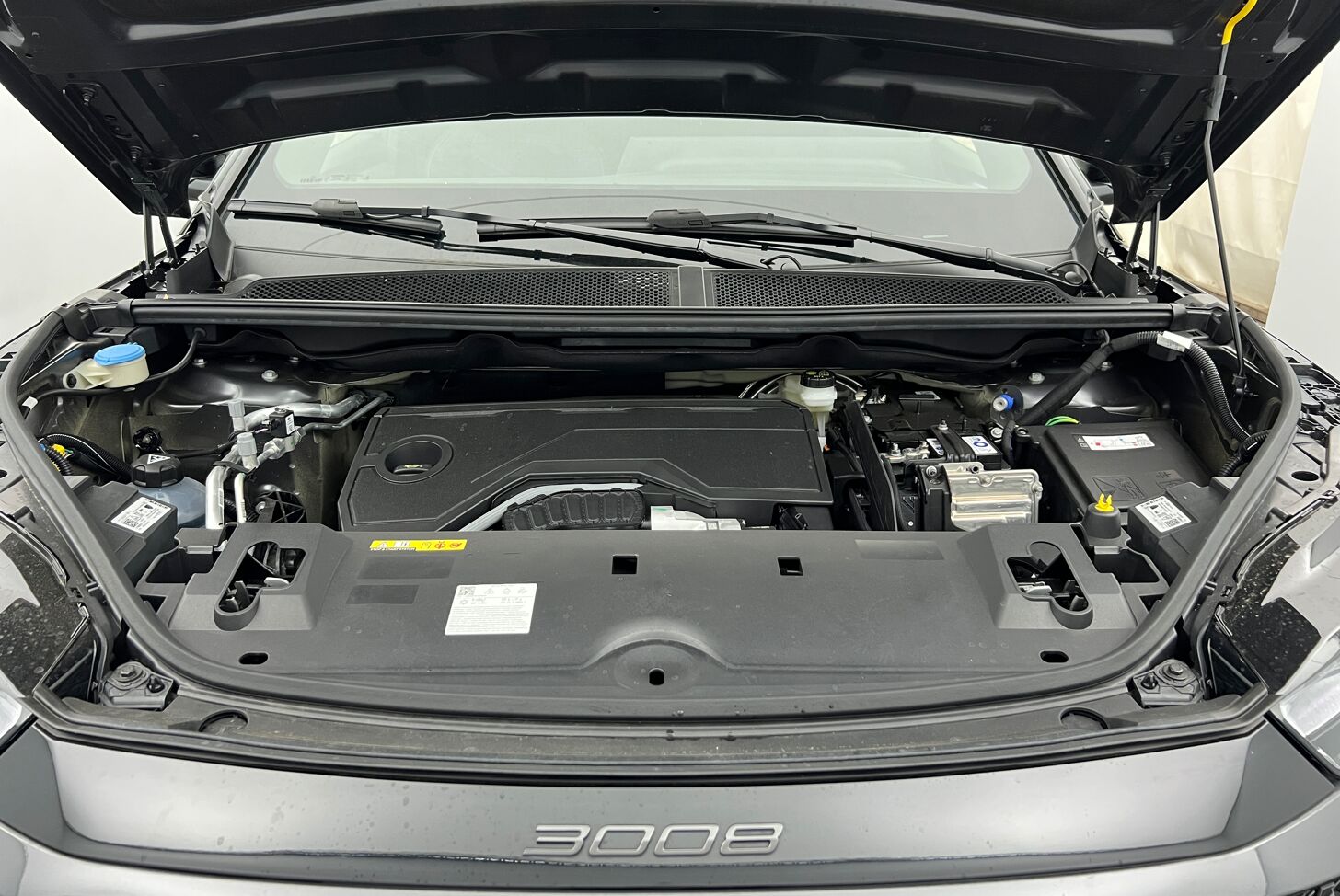 PEUGEOT 3008 SUV Hybride Essence