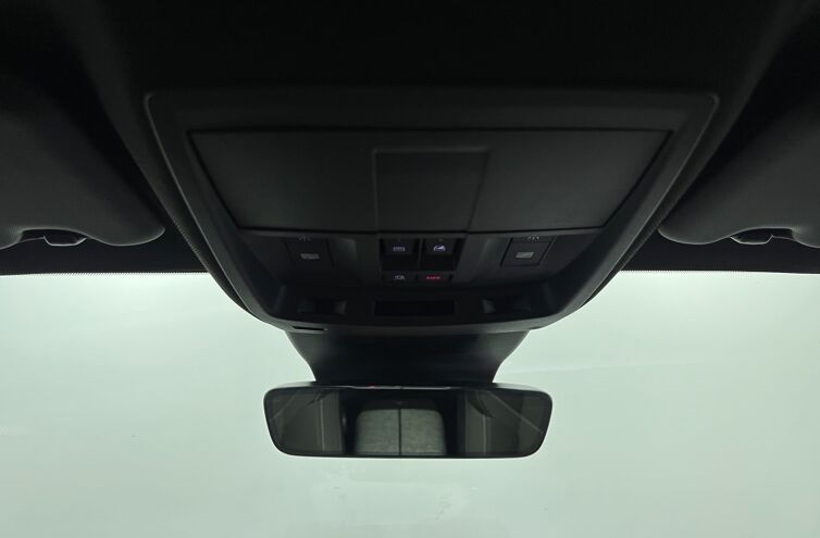 PEUGEOT 3008 SUV Hybride Essence
