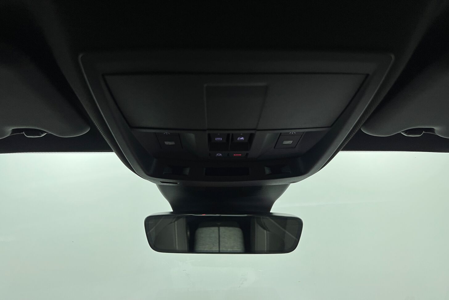 PEUGEOT 3008 SUV Hybride Essence