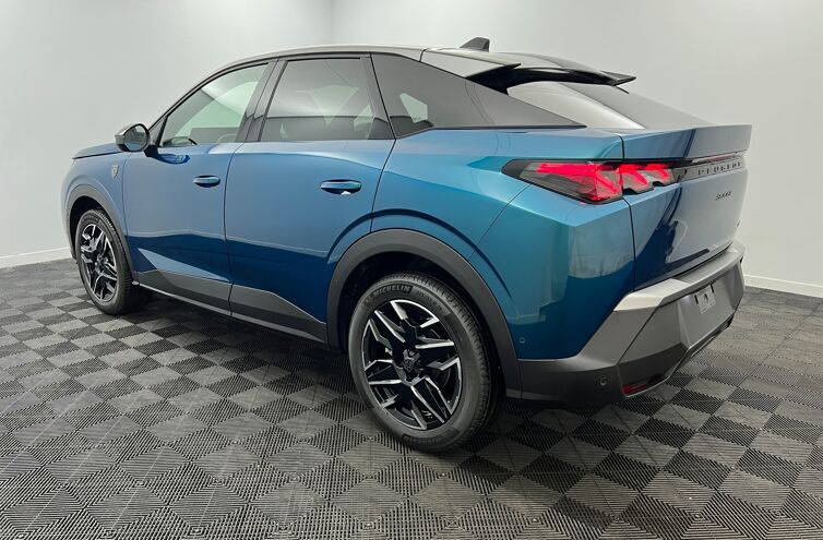 PEUGEOT 3008 SUV Hybride Essence
