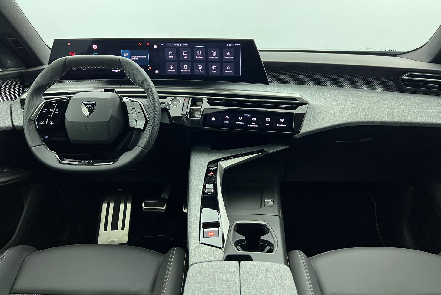PEUGEOT 3008 SUV Hybride Essence