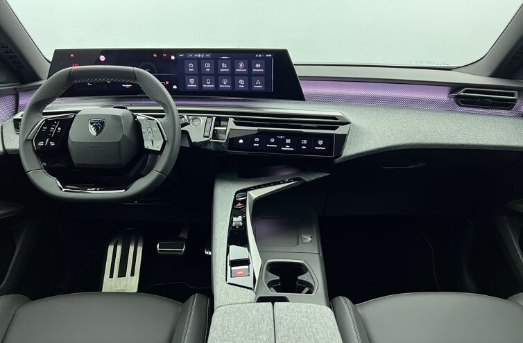 PEUGEOT 3008 SUV Hybride Essence