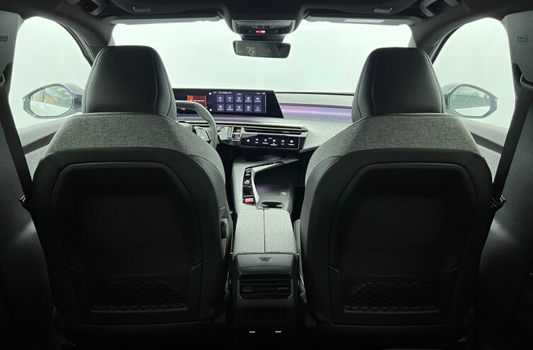 PEUGEOT 3008 SUV Hybride Essence
