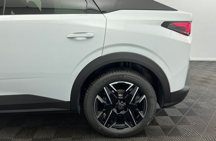 PEUGEOT 3008 SUV Hybride Essence