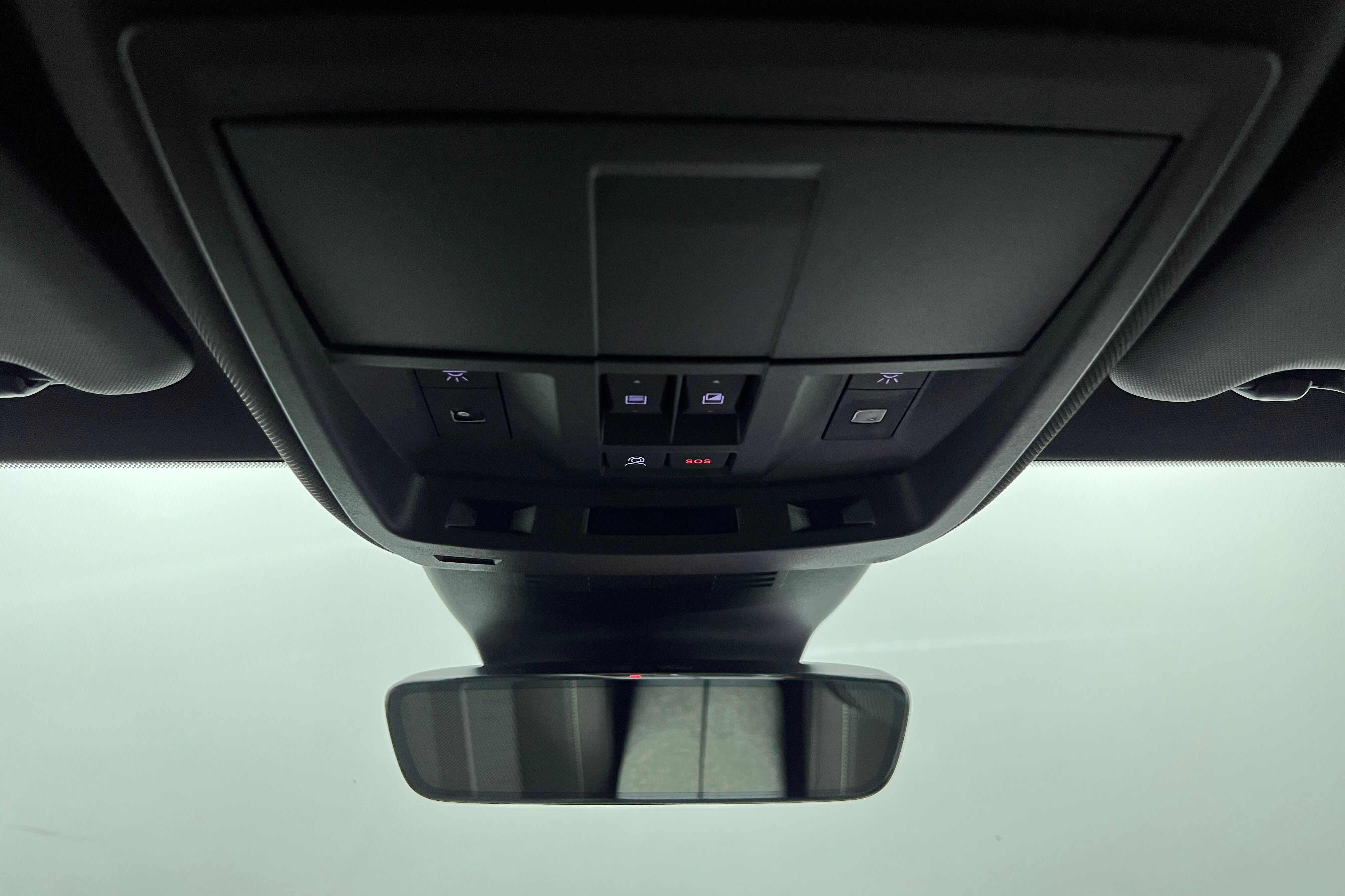 PEUGEOT 3008 SUV Hybride — photo 23