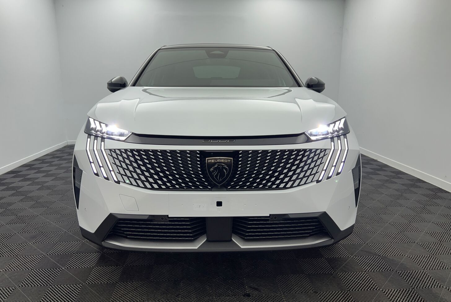 PEUGEOT 3008 SUV Hybride Essence