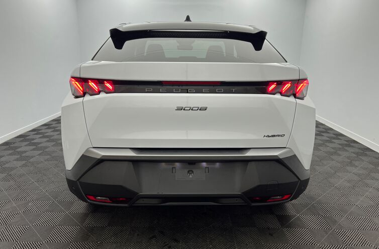 PEUGEOT 3008 SUV Hybride Essence