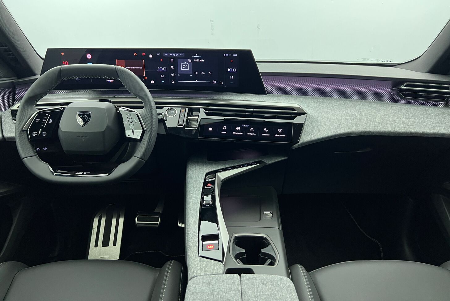 PEUGEOT 3008 SUV Hybride Essence