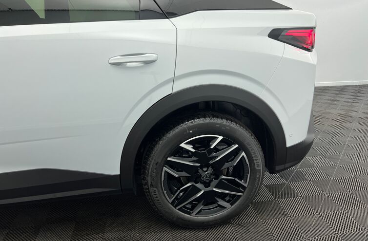 PEUGEOT 3008 SUV Hybride Essence
