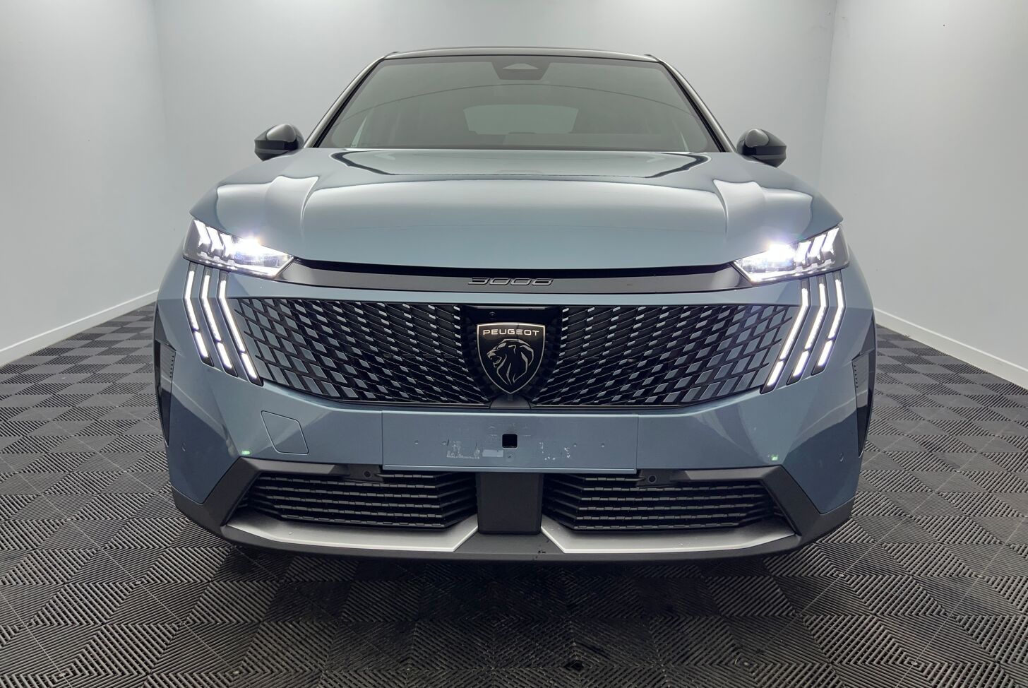 PEUGEOT 3008 SUV Hybride Essence