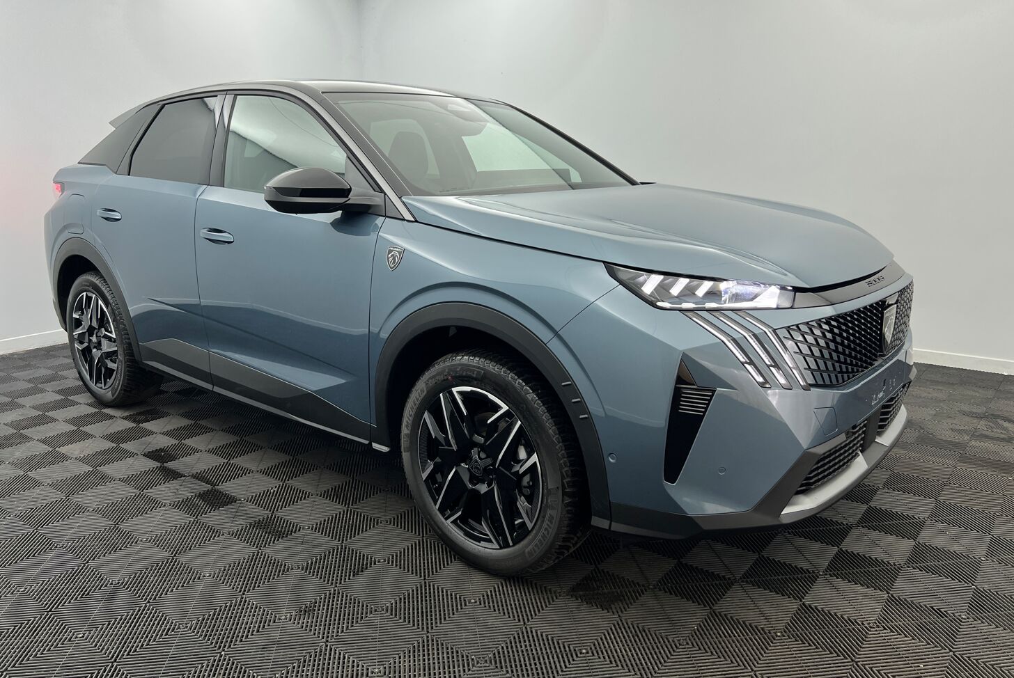 PEUGEOT 3008 SUV Hybride Essence