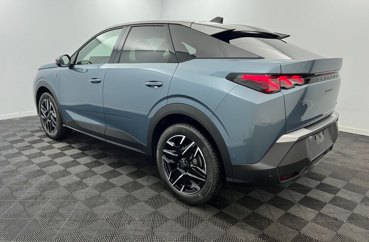 PEUGEOT 3008 SUV Hybride Essence