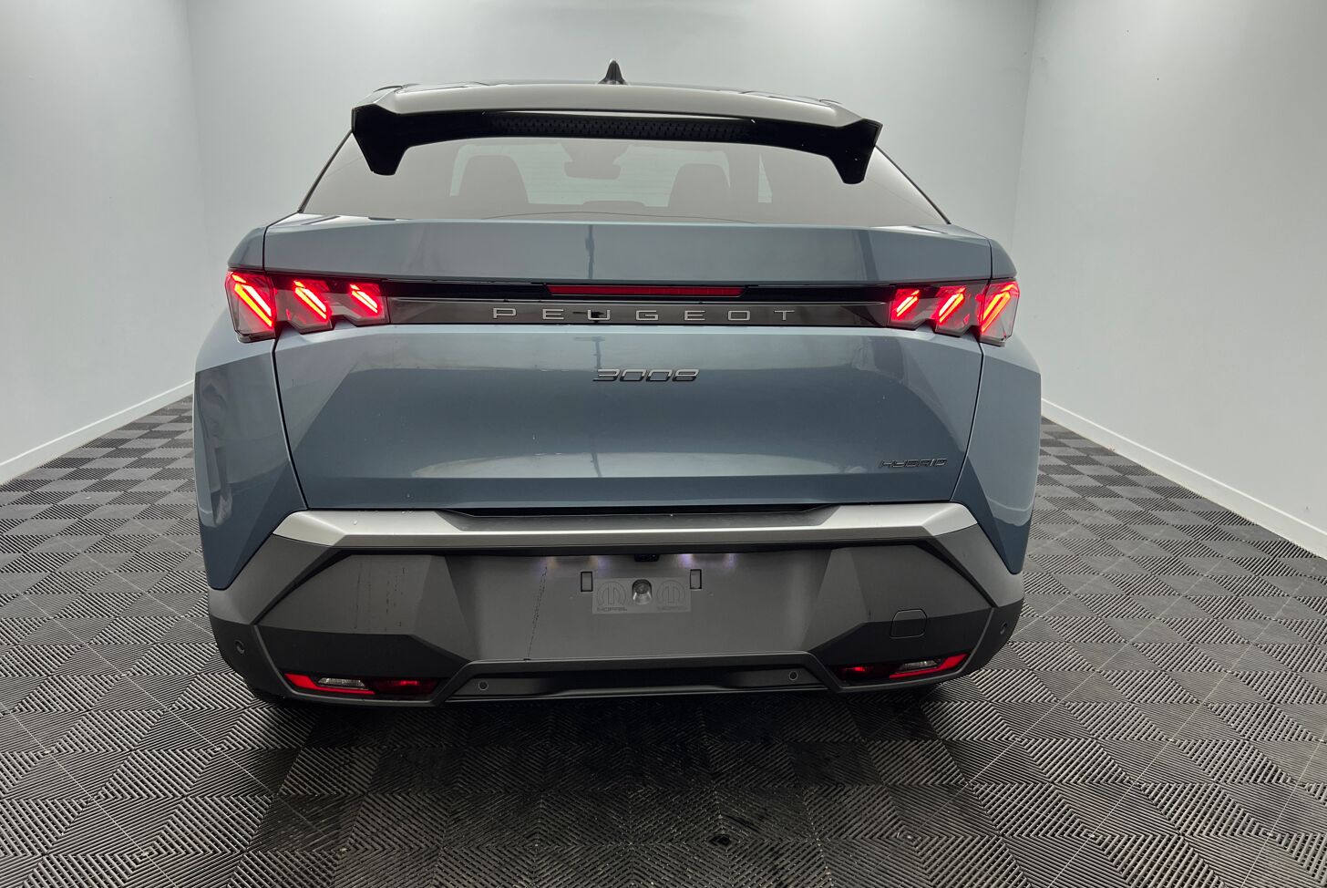 PEUGEOT 3008 SUV Hybride Essence