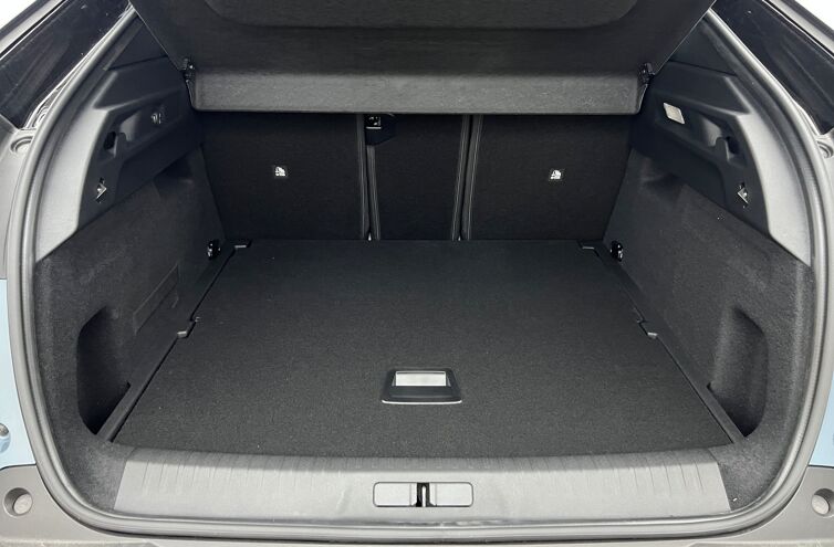 PEUGEOT 3008 SUV Hybride Essence