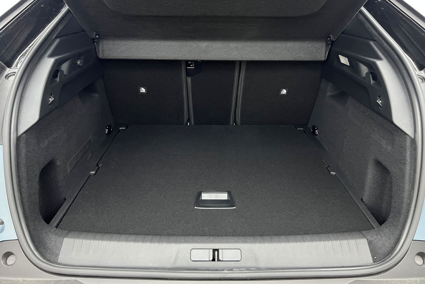 PEUGEOT 3008 SUV Hybride Essence