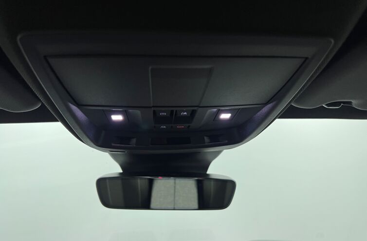 PEUGEOT 3008 SUV Hybride Essence