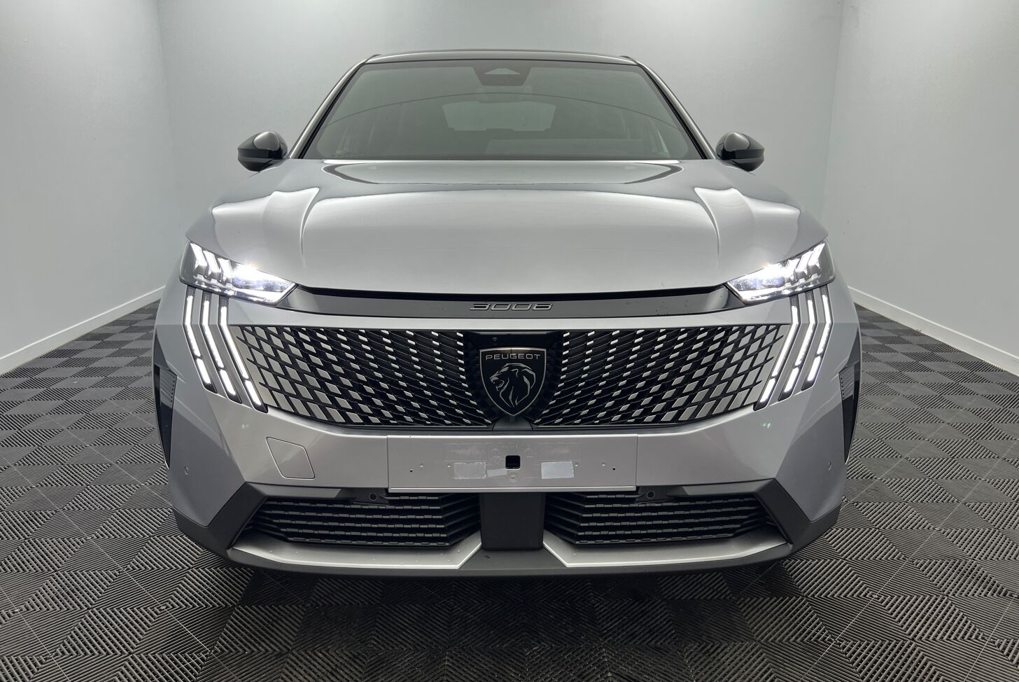 PEUGEOT 3008 SUV Hybride Essence