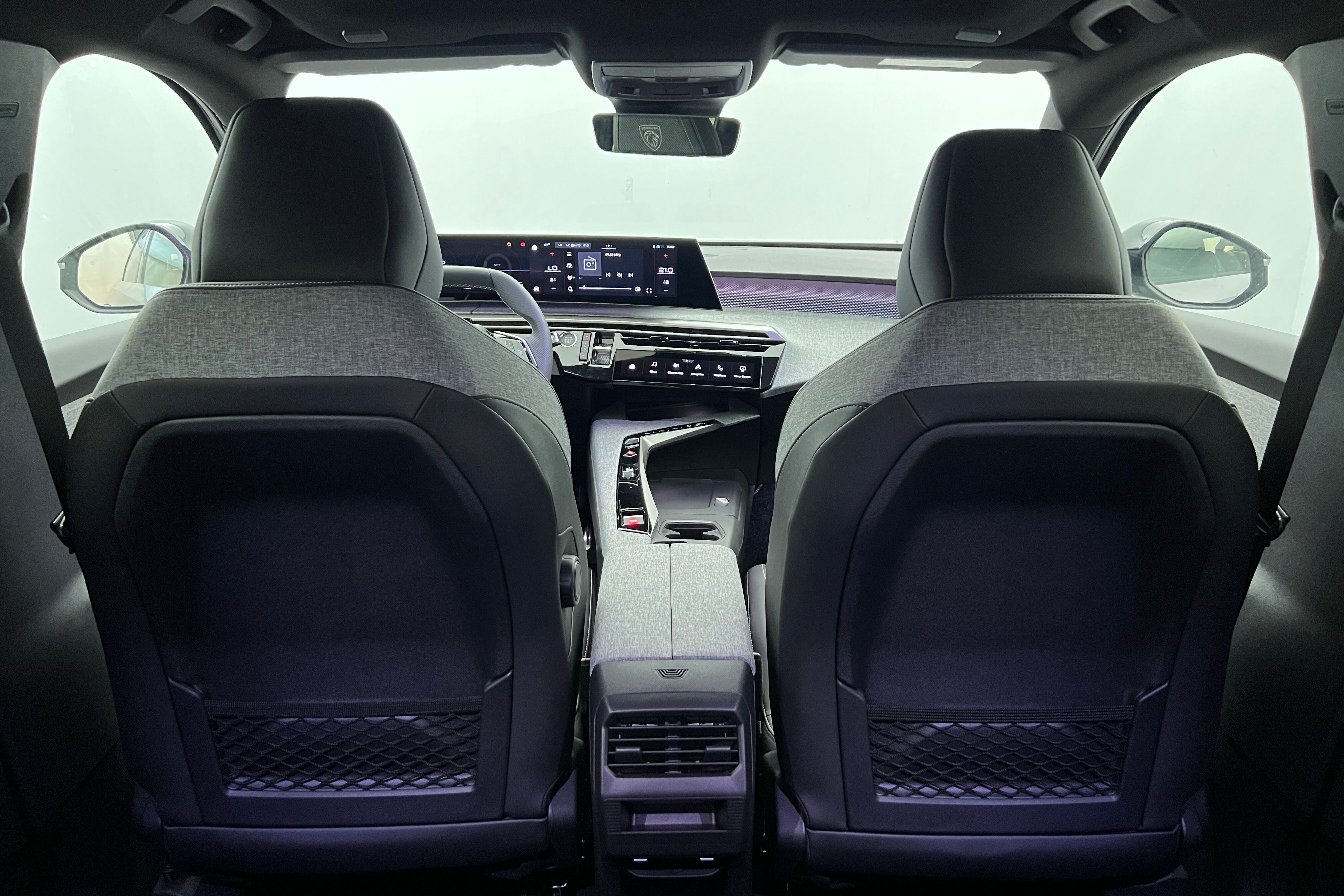 PEUGEOT 3008 SUV Hybride — photo 10