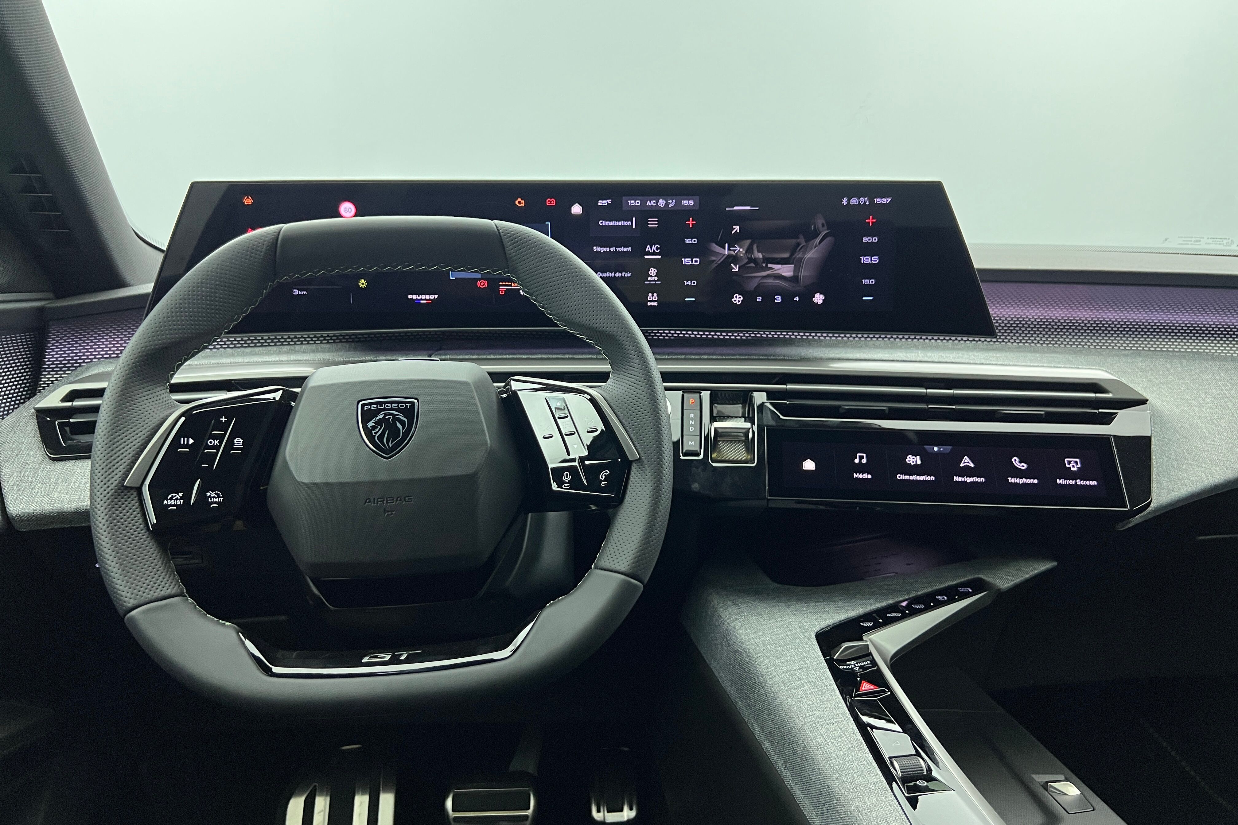 PEUGEOT 3008 SUV Hybride — photo 7