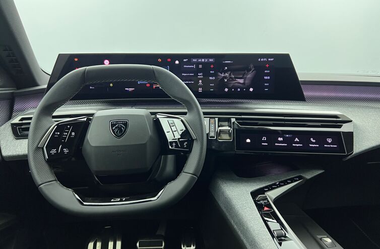 PEUGEOT 3008 SUV Hybride Essence