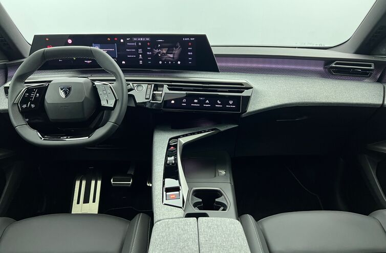 PEUGEOT 3008 SUV Hybride Essence