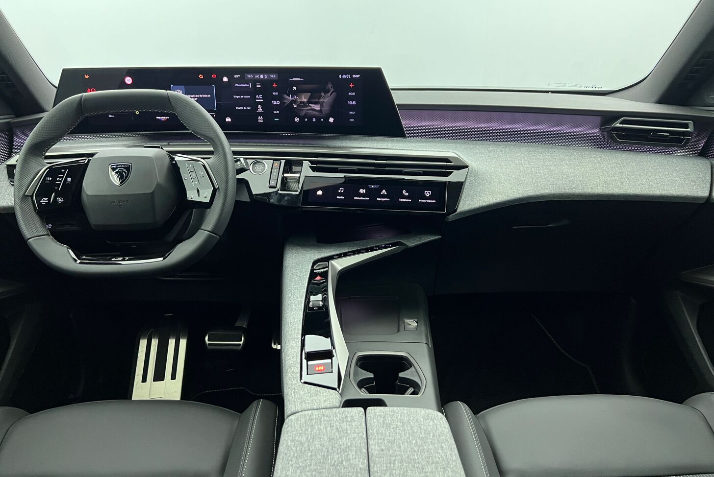 PEUGEOT 3008 SUV Hybride Essence