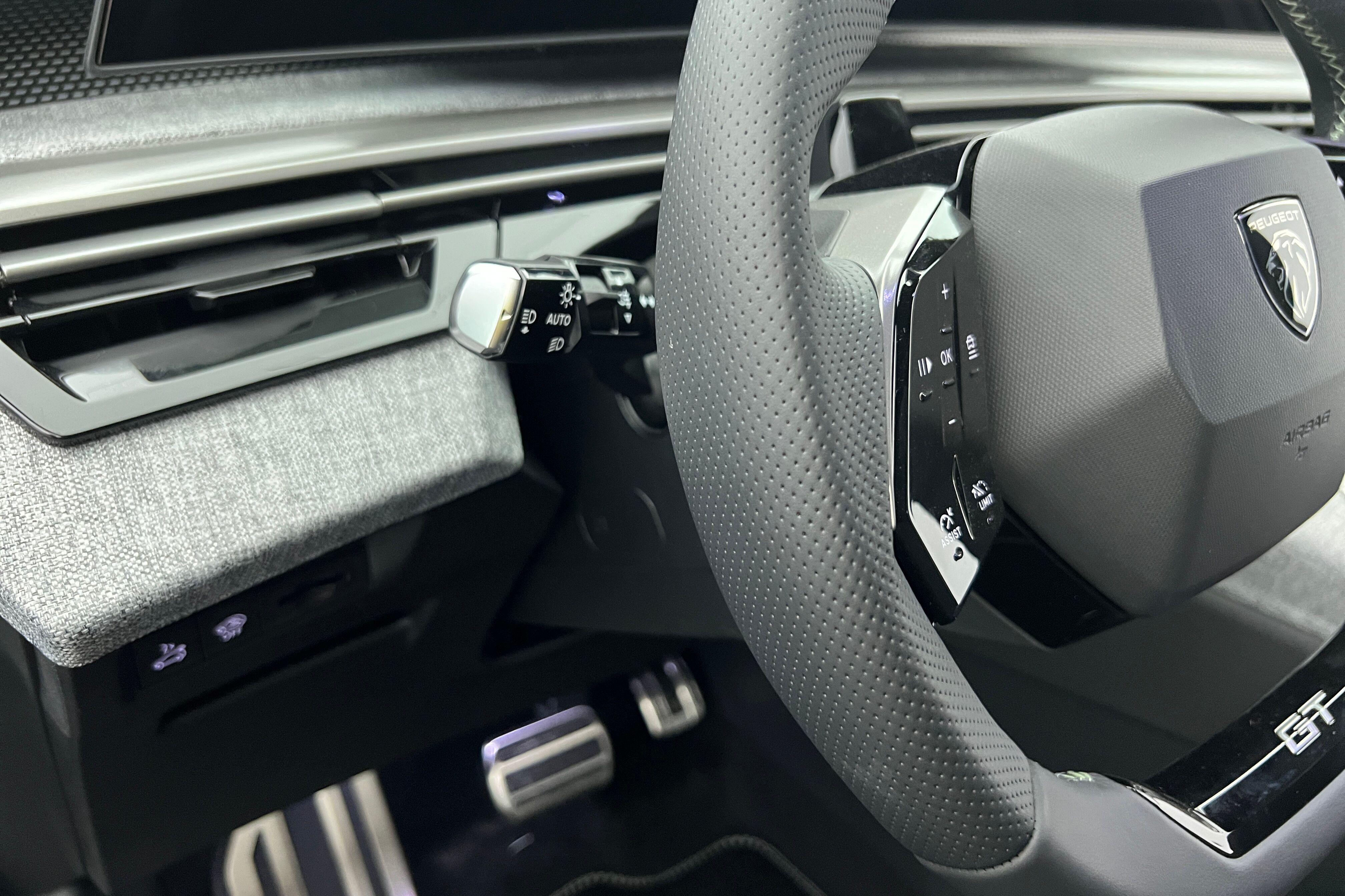 PEUGEOT 3008 SUV Hybride — photo 16