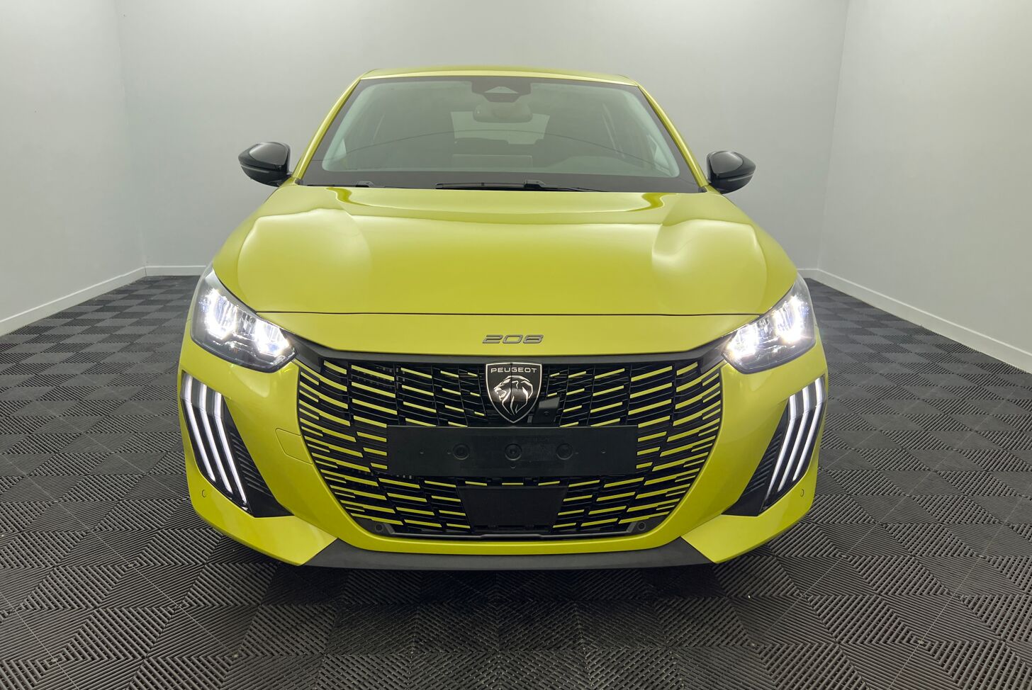PEUGEOT 208 Berline Hybride Essence