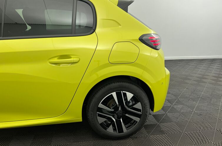 PEUGEOT 208 Berline Hybride Essence