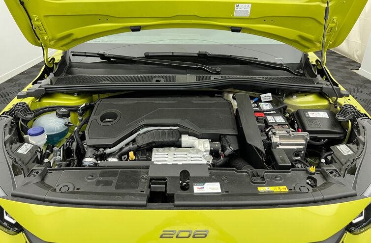 PEUGEOT 208 Berline Hybride Essence