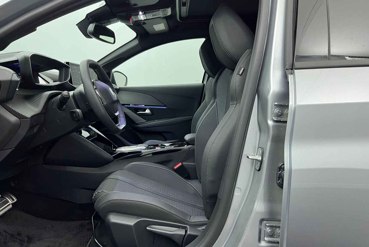 PEUGEOT 208 Berline Hybride Essence
