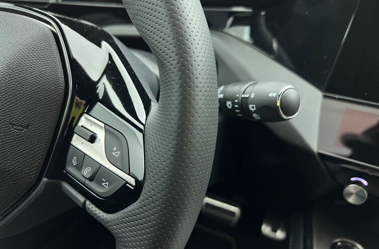 PEUGEOT 308 Berline Diesel 