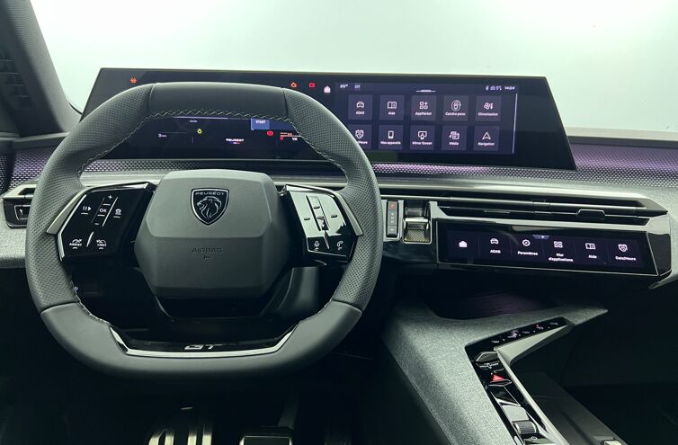 PEUGEOT 3008 SUV Hybride Essence