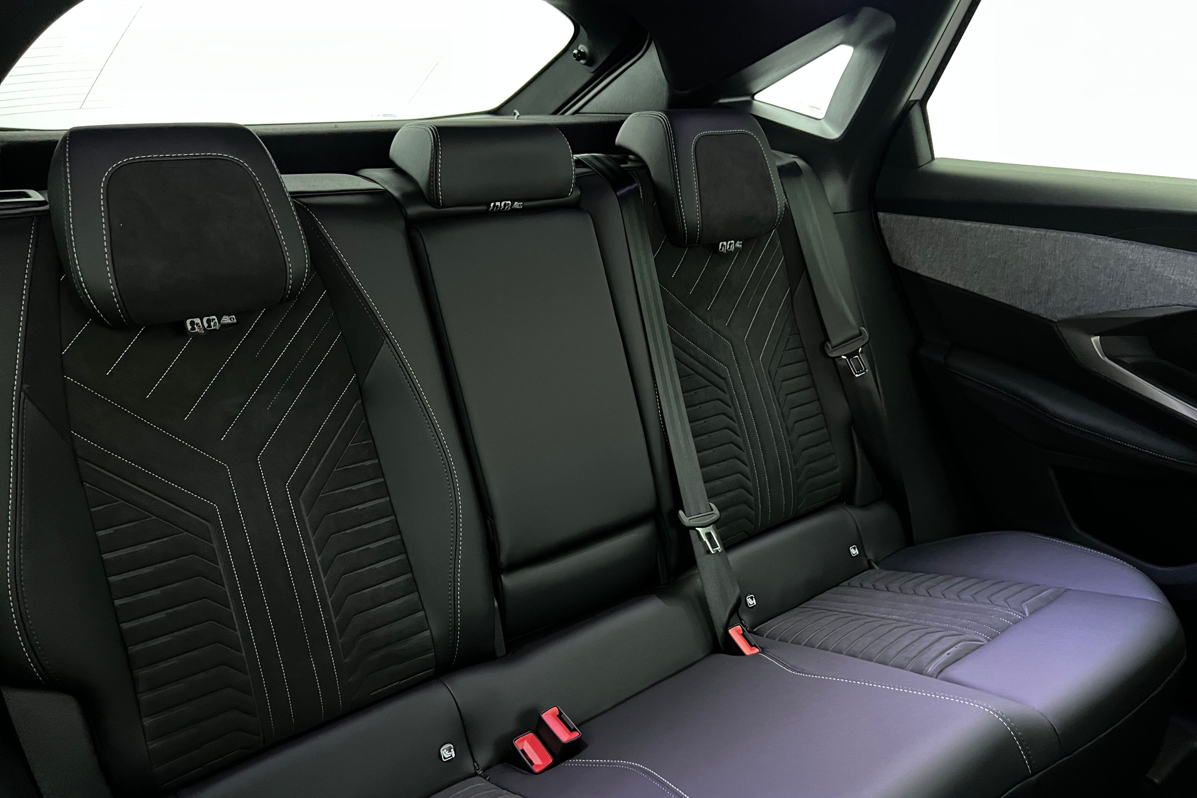 PEUGEOT 3008 SUV Hybride — photo 14