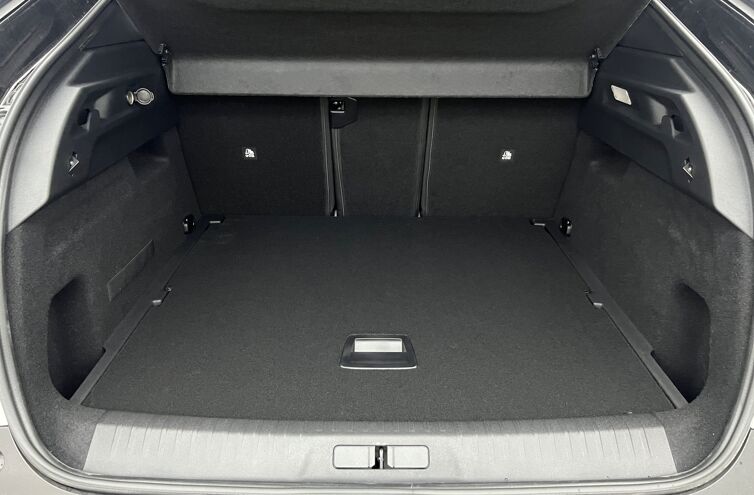 PEUGEOT 3008 SUV Hybride Essence
