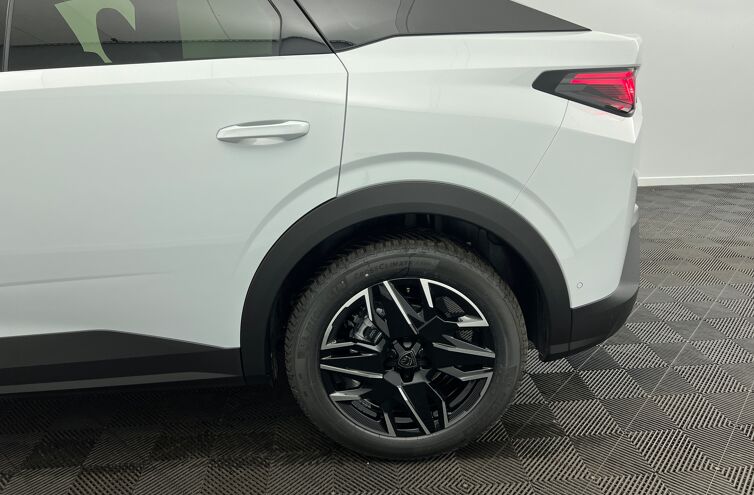 PEUGEOT 3008 SUV Hybride Essence