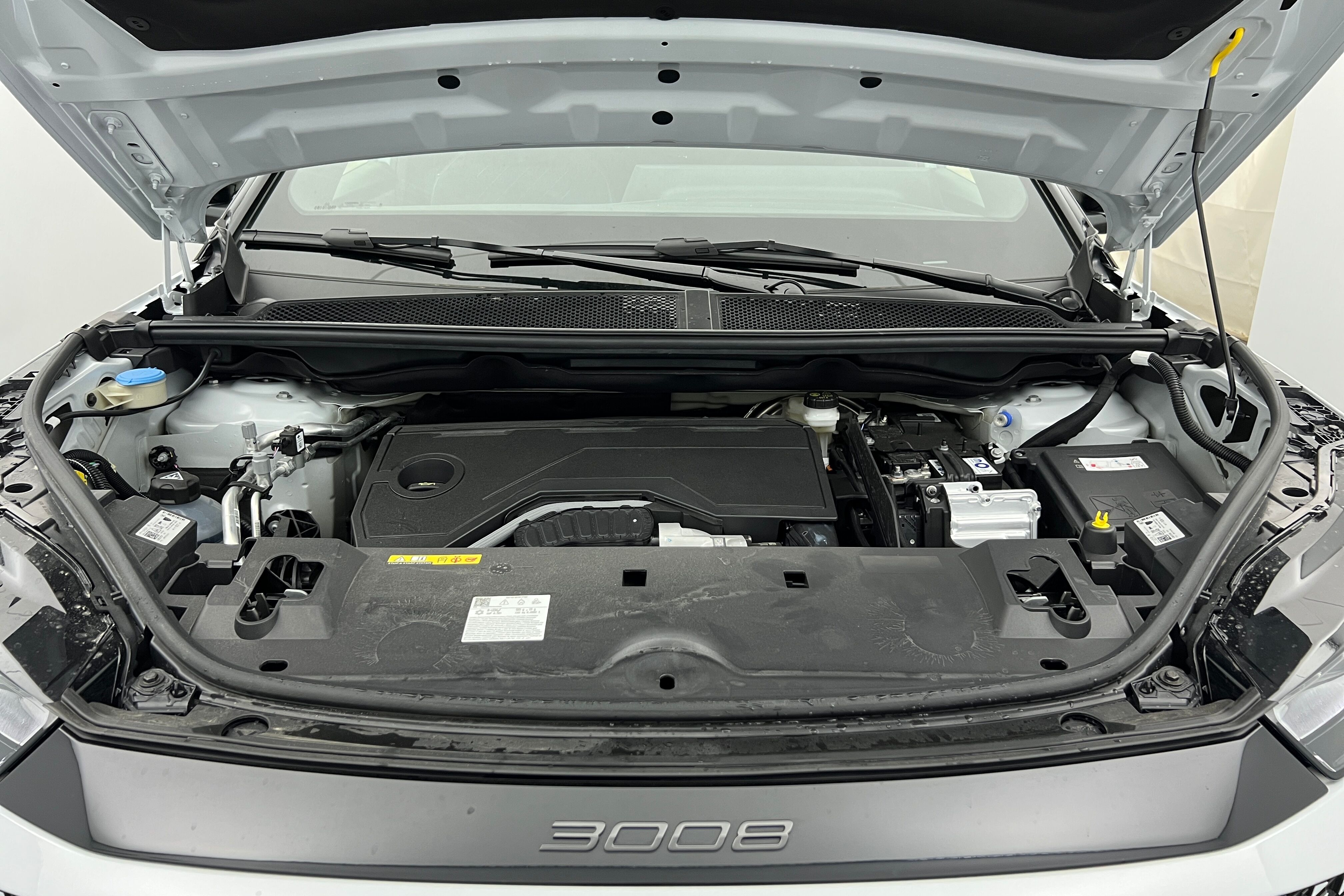 PEUGEOT 3008 SUV Hybride — photo 22