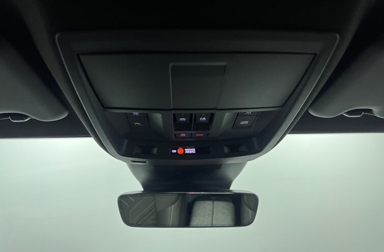 PEUGEOT 3008 SUV Hybride Essence
