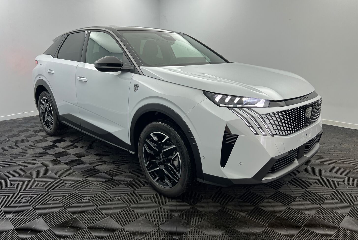 PEUGEOT 3008 SUV Hybride Essence