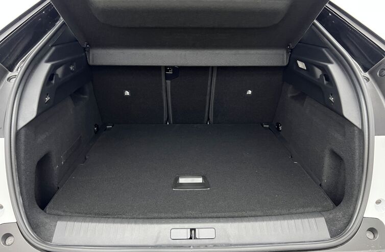 PEUGEOT 3008 SUV Hybride Essence