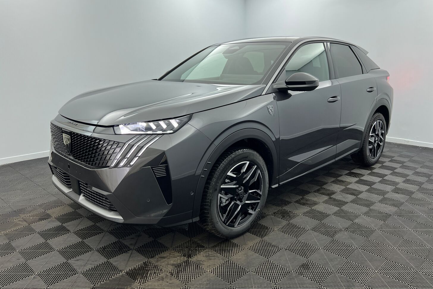 PEUGEOT 3008 SUV Hybride Essence