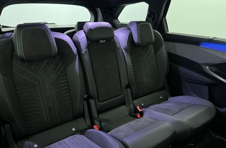 PEUGEOT 5008 SUV Hybride Essence