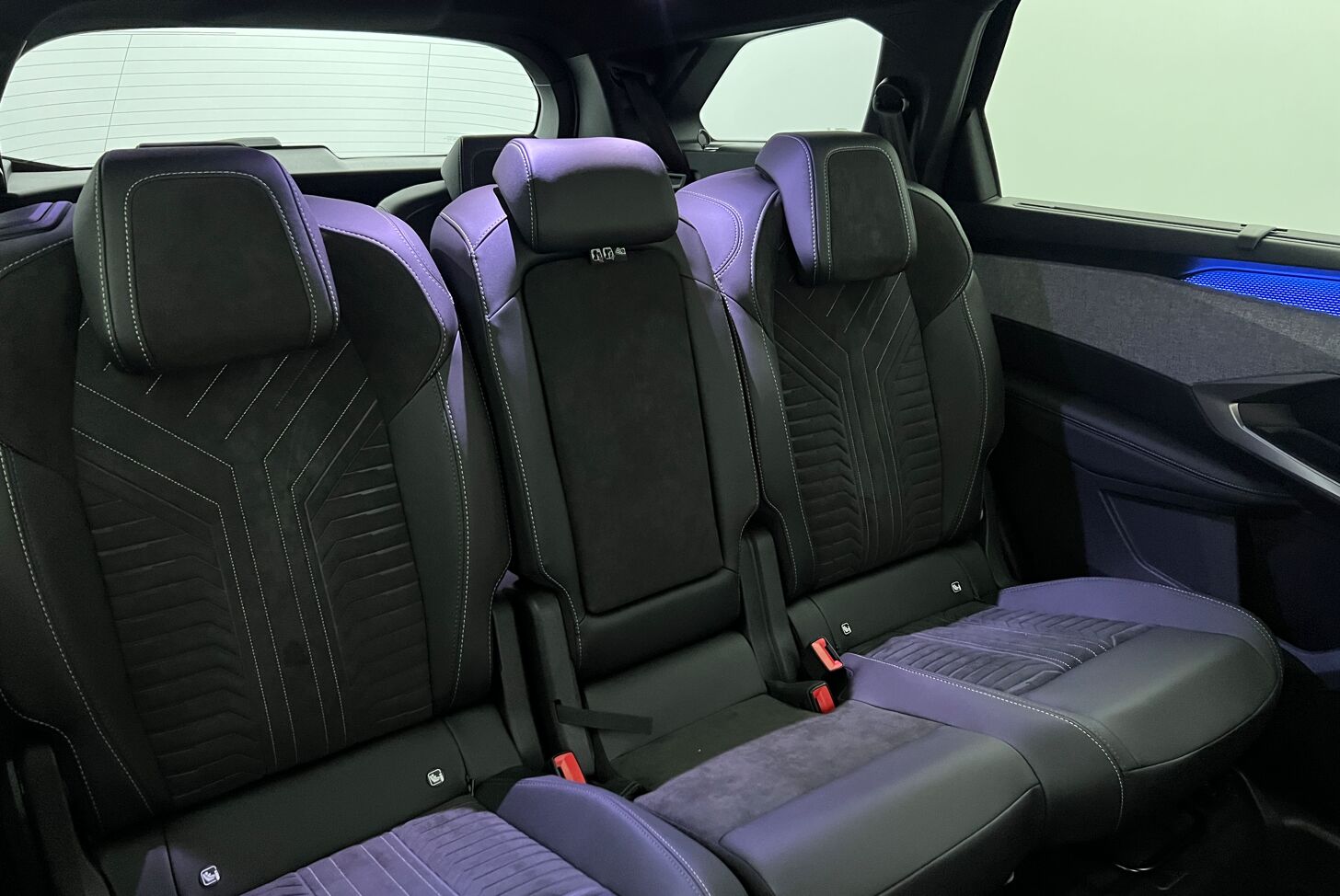 PEUGEOT 5008 SUV Hybride Essence