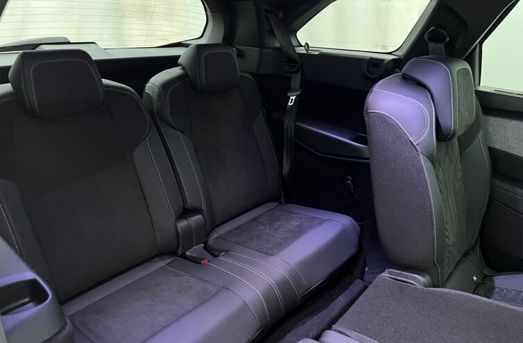 PEUGEOT 5008 SUV Hybride Essence