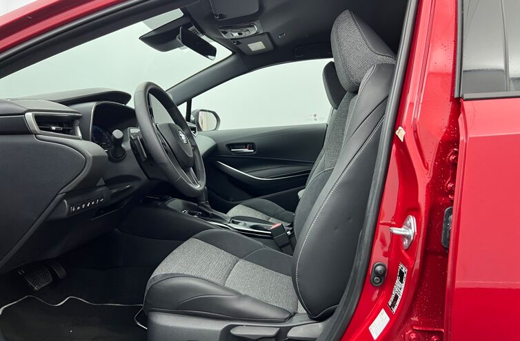 TOYOTA Corolla Touring Sports Break Hybride Essence