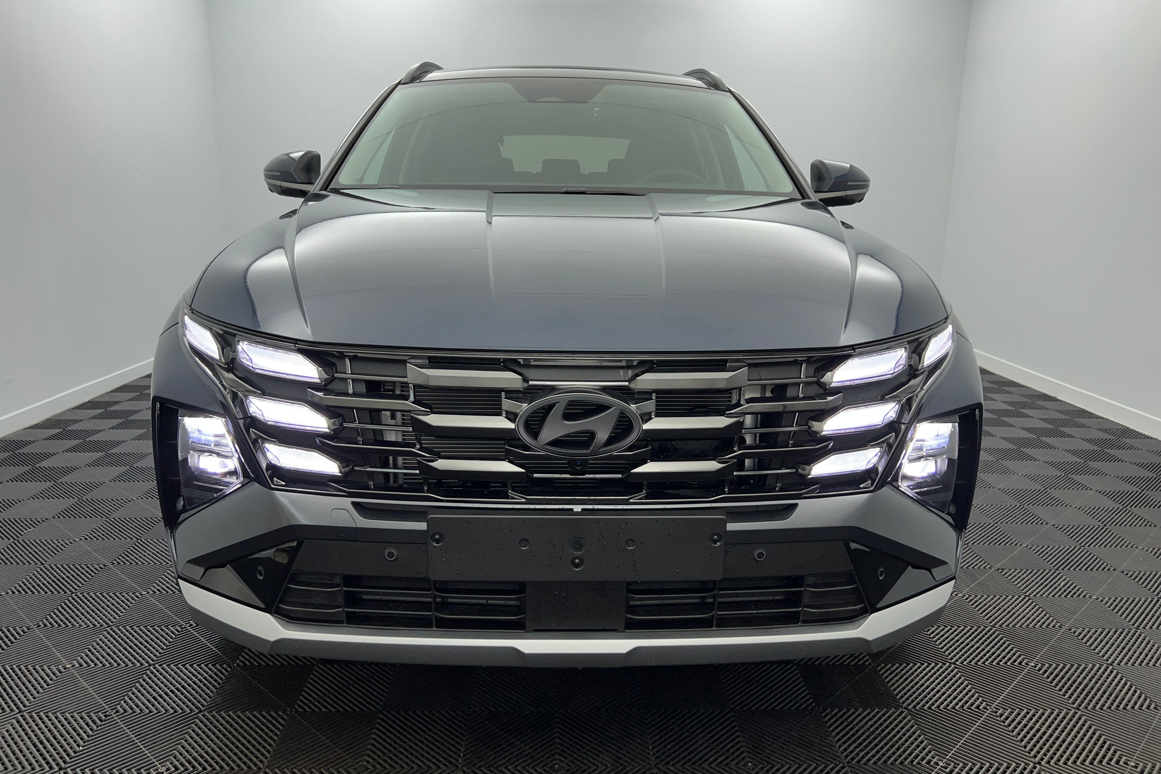 HYUNDAI Tucson — photo 2
